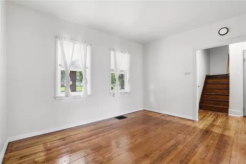 Living - 770 Washington Ave, Bethlehem, PA 18017 photo 2 of 3