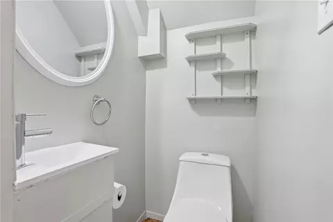 Bath - 770 Washington Ave, Bethlehem, PA 18017 photo 1 of 4