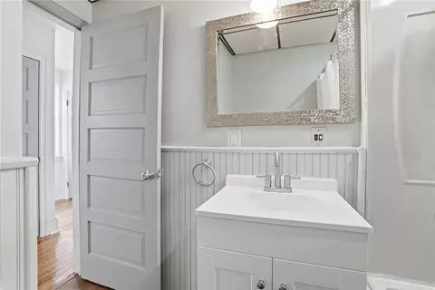 Bath - 770 Washington Ave, Bethlehem, PA 18017 photo 4 of 4