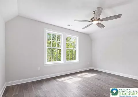 2640 Eagle Ln, Hellertown, PA 18055 photo 30
