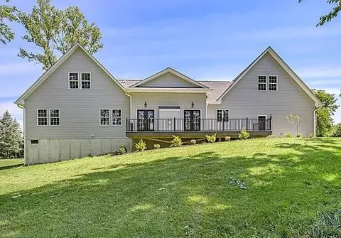 2640 Eagle Ln, Hellertown, PA 18055 photo 38