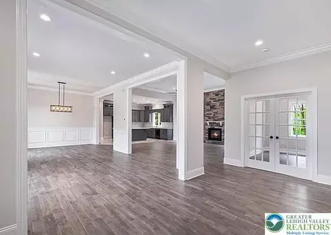 2640 Eagle Ln, Hellertown, PA 18055 photo 13