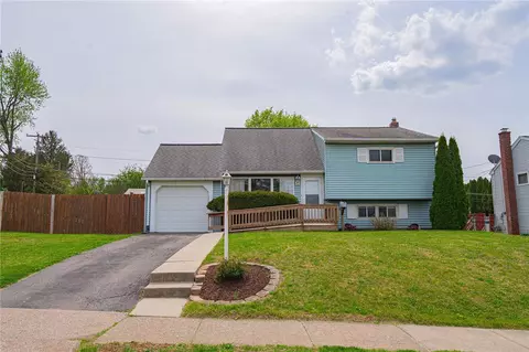 1923 Catasauqua Rd, Bethlehem, PA 18018