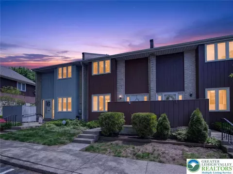 407 Carver Dr, Bethlehem, PA 18017