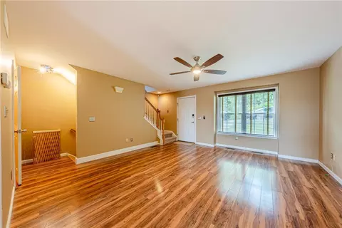Living - 1343 E 7th St, Bethlehem, PA 18015 photo 2 of 5