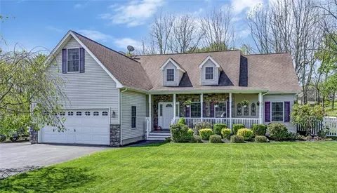 112 Michaels Run Rd, Stroudsburg, PA 18360