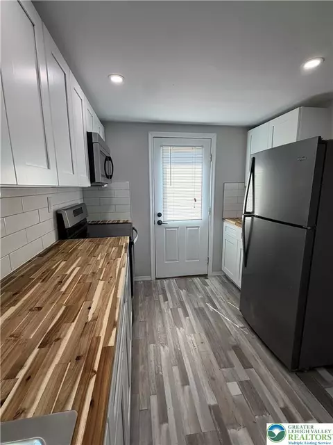 Kitchen - 655 E White St, Bowmanstown, PA 18030 photo 2 of 2