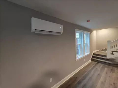 Entry Way - 422 E Goepp St, Bethlehem, PA 18018 photo 1 of 6