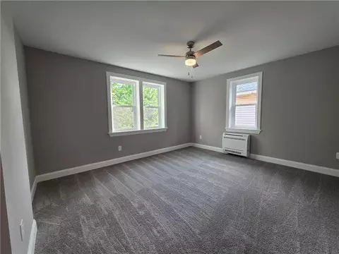 Bedroom - 422 E Goepp St, Bethlehem, PA 18018 photo 1 of 4