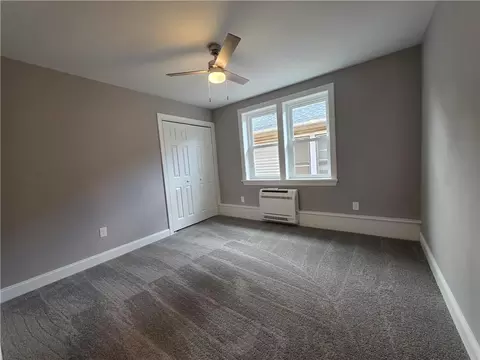 Bedroom - 422 E Goepp St, Bethlehem, PA 18018 photo 4 of 4