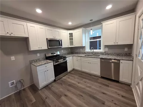 Kitchen - 422 E Goepp St, Bethlehem, PA 18018 photo 2 of 5