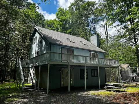 67 Underwood Ln, Lake Ariel, PA 18436