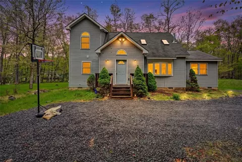123 Selig Rd, Pocono Lake, PA 18347