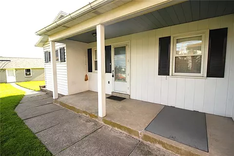 Exterior - 132 E Northampton St, Bath, PA 18014 photo 2 of 5