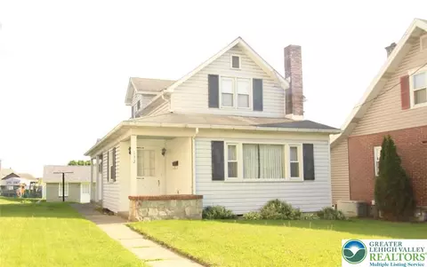 132 E Northampton St, Bath, PA 18014