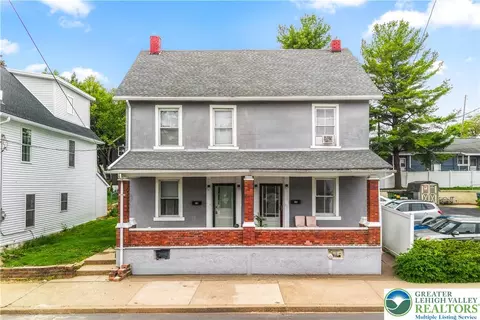 12 S Front St, Coplay, PA 18037