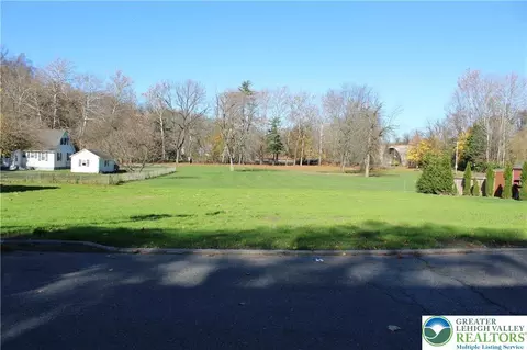 1837 Norwood St, Bethlehem, PA 18015