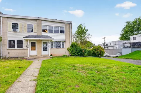 1916 S Idaho St, Allentown, PA 18103