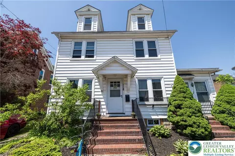 118 3rd St, Bangor, PA 18013