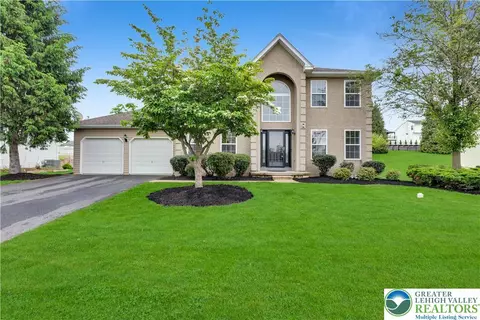 113 Walker Dr, Northampton, PA 18067