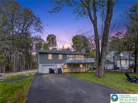 1292 Winding Way, Coolbaugh Twp, PA 18466