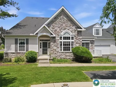 1888 Jeanine Way, Hellertown, PA 18055