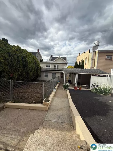 Exterior - 1318 E 4th St, Bethlehem, PA 18015 photo 3 of 3