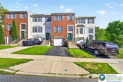 120 N Oak, Freemansburg, PA 18017