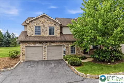 13 Tamarack Ct, Forks Twp, PA 18040