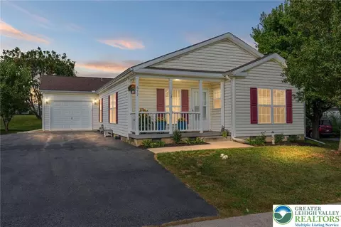 677 Biltmore Ave, Easton, PA 18040