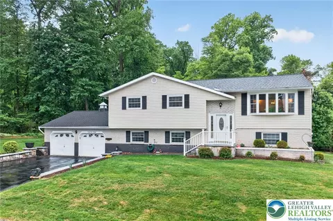 2590 31st St SW, Allentown, PA 18103