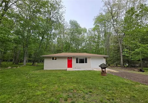 27 Deer Cross Rd, White Haven, PA 18661