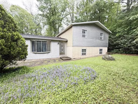 7 8th Ave, Nesquehoning, PA 18240