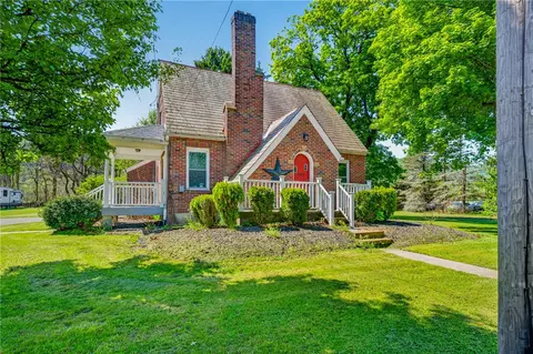 2735 Little Gap Rd, Palmerton, PA 18071