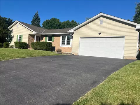 578 Graystone Dr, Cherryville, PA 18035