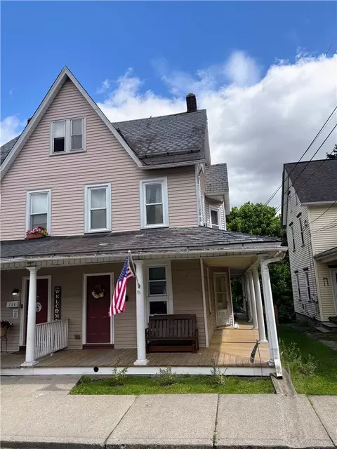722 George St, Pen Argyl, PA 18072