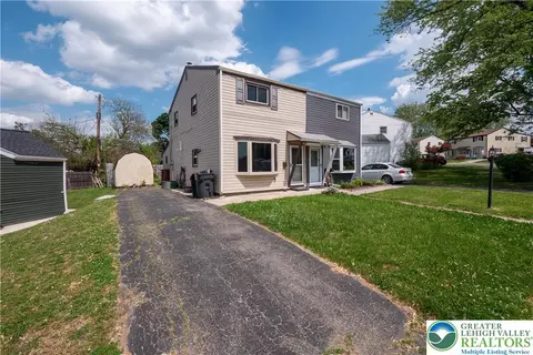1550 Richard Ave, Bethlehem, PA 18018