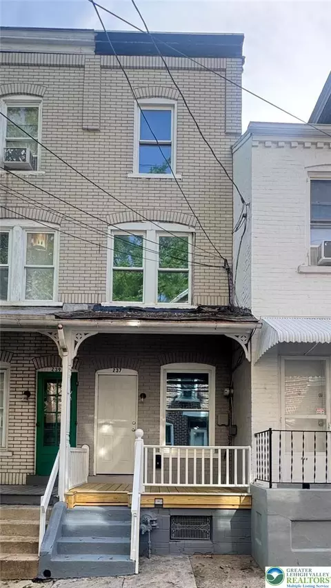 237 N Fountain St, Allentown, PA 18102