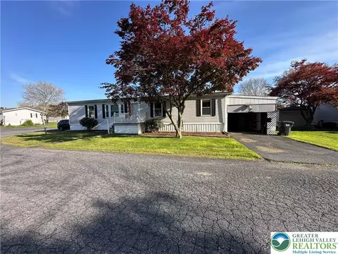 80 Juniper Ct, Bath, PA 18014