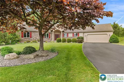 1223 Morning Star Dr, Allentown, PA 18106