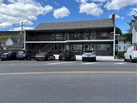 435 Main St, Pen Argyl, PA 18072