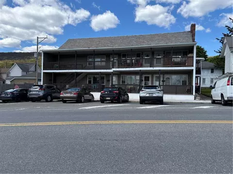 435 Main St, Pen Argyl, PA 18072