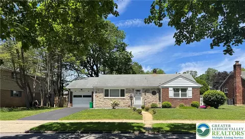 2235 W Livingston St W, Allentown, PA 18104