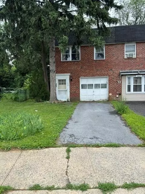 658 W Brookdale St, Allentown, PA 18103