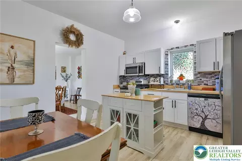 Kitchen - 234 E Northampton St, Bath, PA 18014 photo 3 of 5
