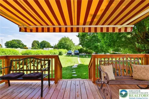 Exterior - 234 E Northampton St, Bath, PA 18014 photo 6 of 11