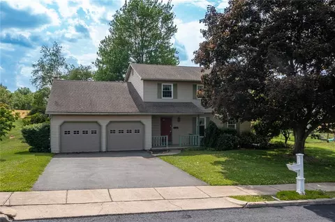 140 Hoch Ave, Topton, PA 19562
