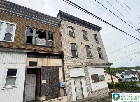 119 Centre St, Shenandoah, PA 17976