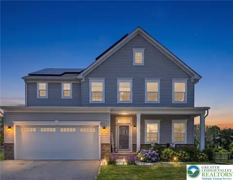 3750 Sweet Meadow Ct, Macungie, PA 18062