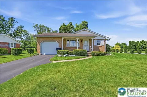 78 Colonial Rd, Allentown, PA 18109